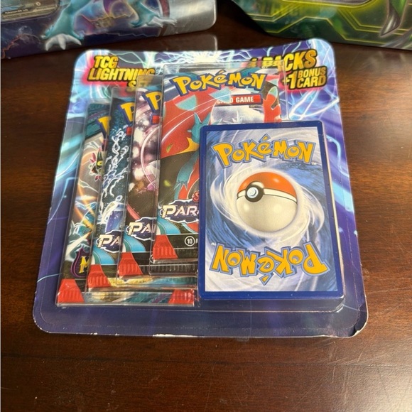 Pokemon Colorful Trading Card Tins Collection Pokemon Colorful Trading Card Tins Collection